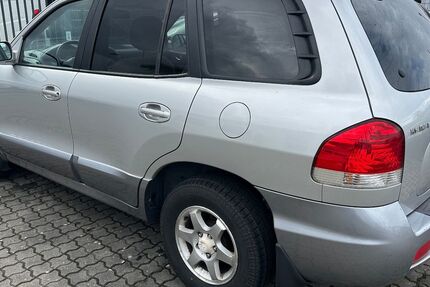 Hyundai SANTA FE 154.000 km 1.450 &euro; Groß Umstadt 64823