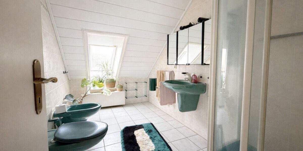 Einfamilienhaus Karben Rendel - 8 Zimmer, 226 m&sup2;, 749.000&euro; | Angebot:25671395