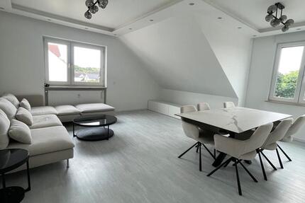 Wohnung Schöneck - 3 Zimmer, 84 m&sup2;, 289.000&euro; | Angebot:26794270