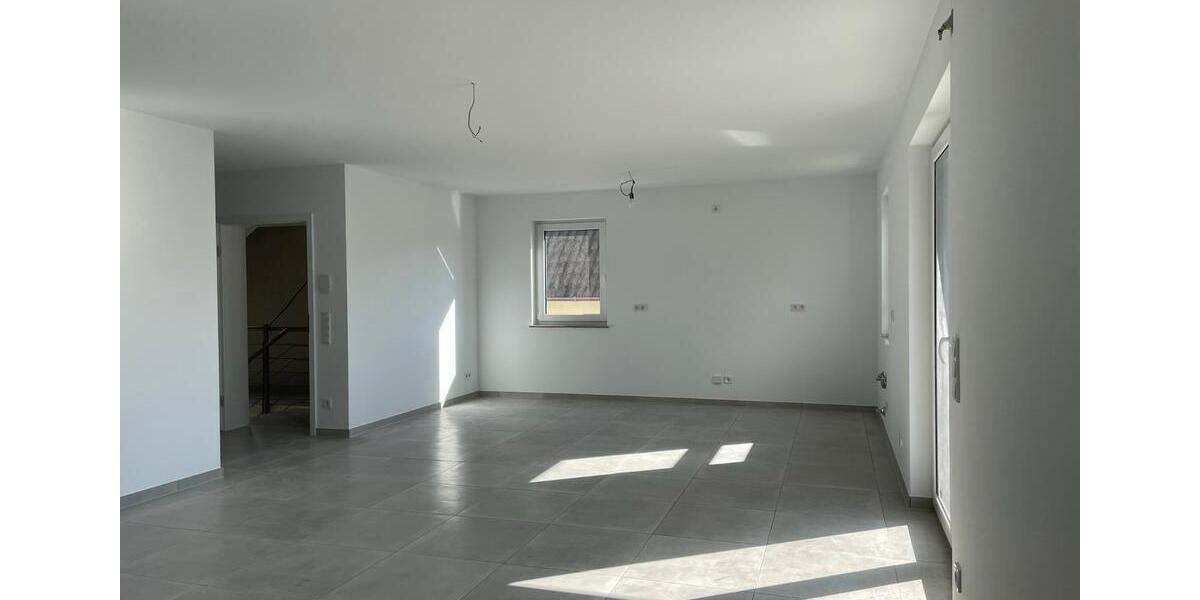 Etagenwohnung Seligenstadt - 3 Zimmer, 101 m&sup2;, 1.560&euro; | Angebot:25159540