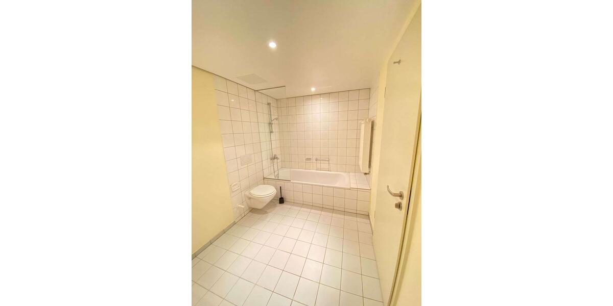 Etagenwohnung Frankfurt am Main Bockenheim - 2 Zimmer, 73 m&sup2;, 1.260&euro; | Angebot:25976065