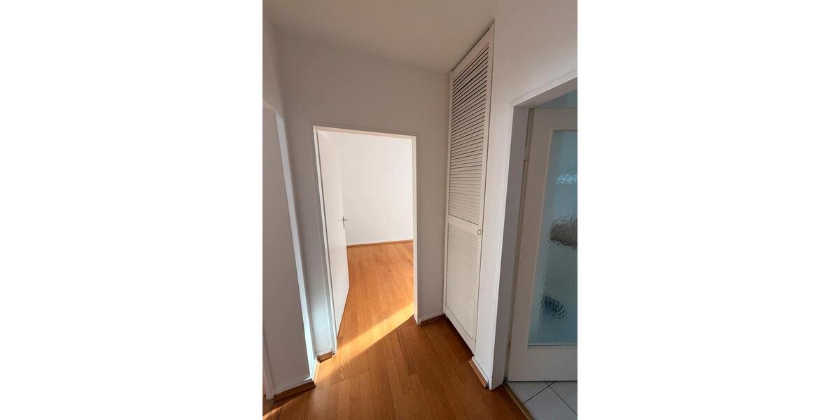 Etagenwohnung Bad Homburg vor der Höhe Berliner Siedlung/Gartenfeld - 3 Zimmer, 78 m&sup2;, 1.220&euro; | Angebot:25722468