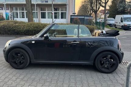 Mini Cooper Cabrio 192.481 km 4.100 &euro; Offenbach 63071
