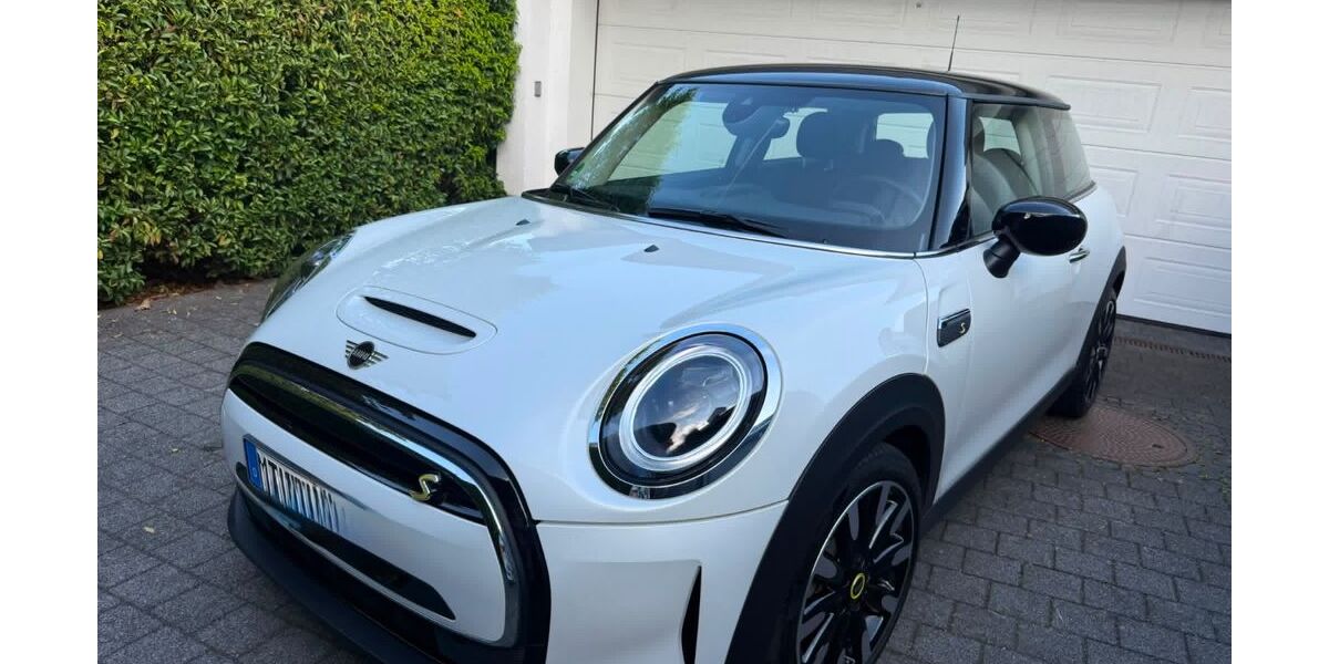 Mini Cooper SE 17.200 km 21.500 &euro; Schwalbach 65824