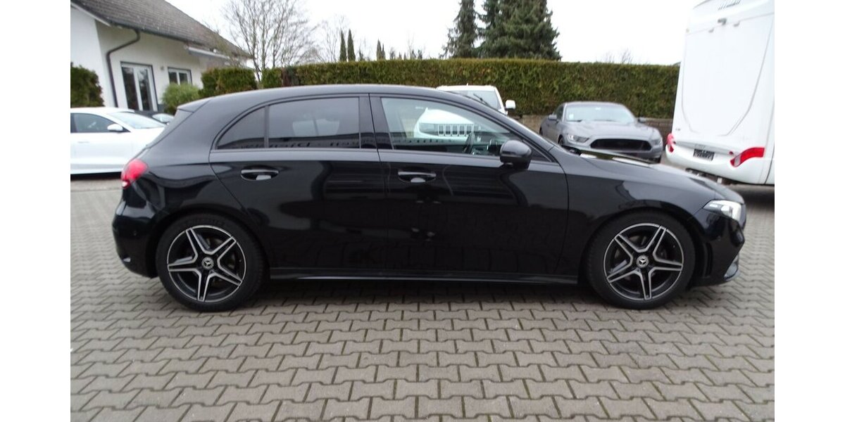 Mercedes-Benz A 200 AMG Line, Standheizung, Leder, Rückfahrkamer 145.252 km 17.990 &euro; Rodgau 63110