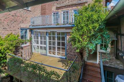 Haus Friedrichsdorf - 7 Zimmer, 255 m&sup2;, 799.000&euro; | Angebot:22005687