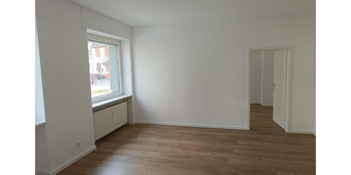 Hochparterre Offenbach am Main Hafen - 2 Zimmer, 65 m&sup2;, 1.015&euro; | Angebot:25803252