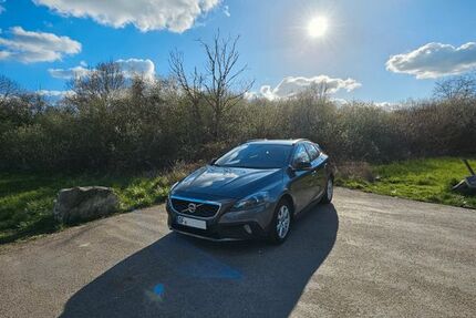 Volvo V40 Cross Country 199.436 km 14.100 &euro; Dietzenbach 63128