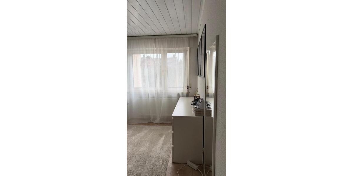 Etagenwohnung Hanau Groß-Steinheim - 3 Zimmer, 70 m&sup2;, 1.200&euro; | Angebot:26632485