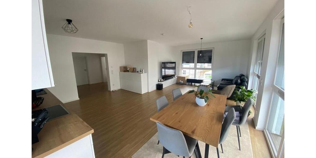 Etagenwohnung Rosbach vor der Höhe - 3 Zimmer, 101 m&sup2;, 1.500&euro; | Angebot:25859871