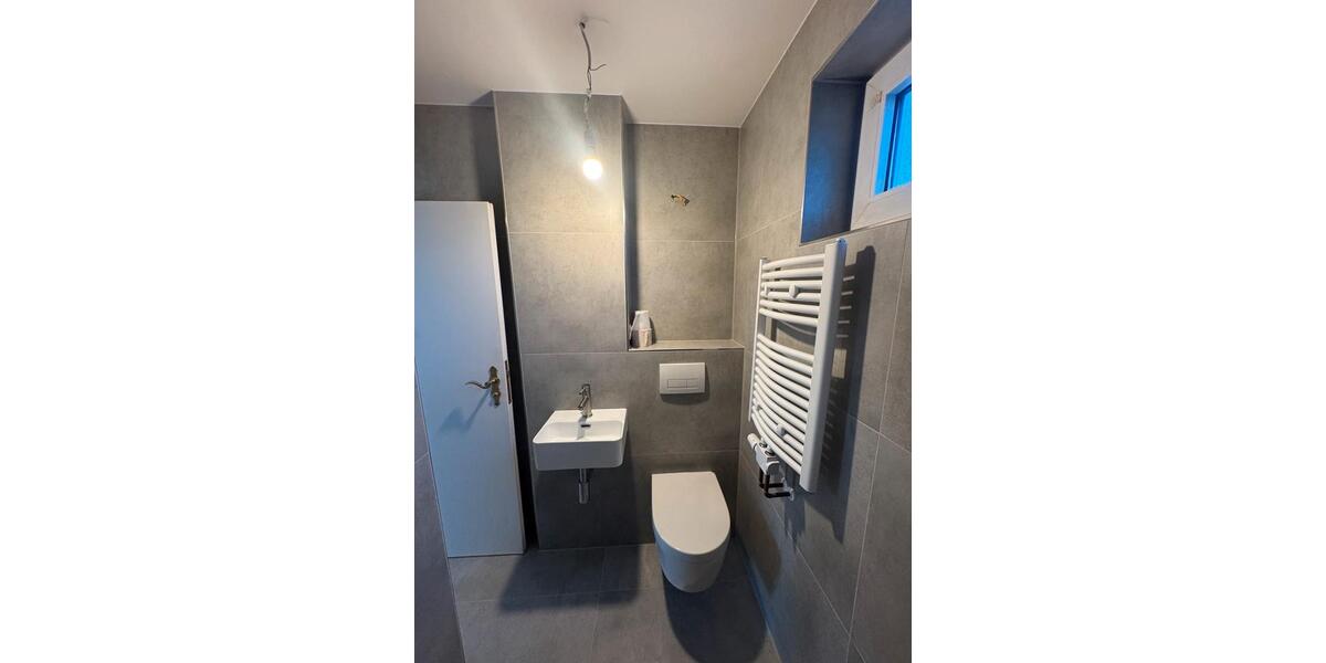 Reihenhaus Frankfurt am Main Mitte-West - 3 Zimmer, 82 m&sup2;, 1.600&euro; | Angebot:25514699