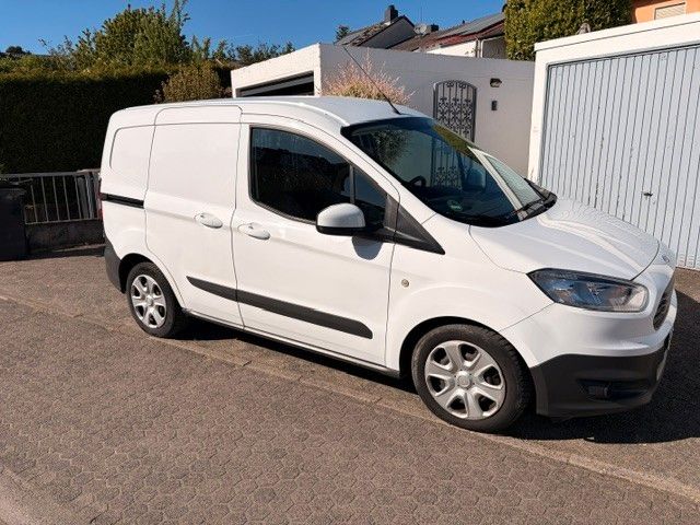 Ford Transit Courier 6.590 km 7.990 &euro; Frankfurt 60435