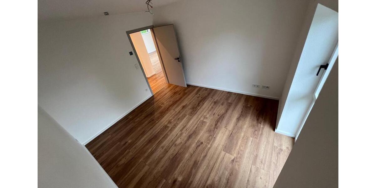 Etagenwohnung Karlstein am Main - 3 Zimmer, 87 m&sup2;, 1.190&euro; | Angebot:25931410