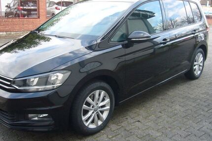 VW Touran 121.500 km 18.999 &euro; Langen 63225