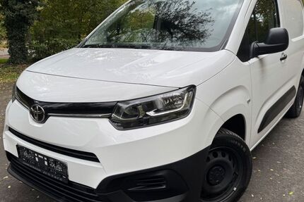 Toyota Proace City 94.000 km 11.990 &euro; Stockstadt 63811