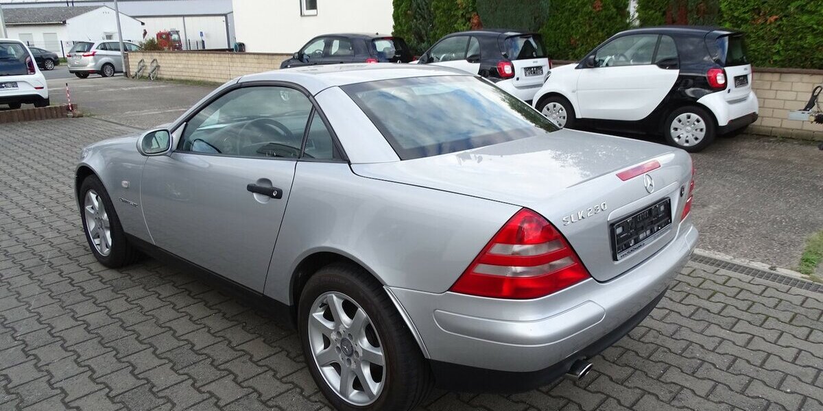 Mercedes-Benz SLK 230 sehr guter Zustand Automatik, Klima, Navig 96.902 km 7.900 &euro; Rodgau 63110
