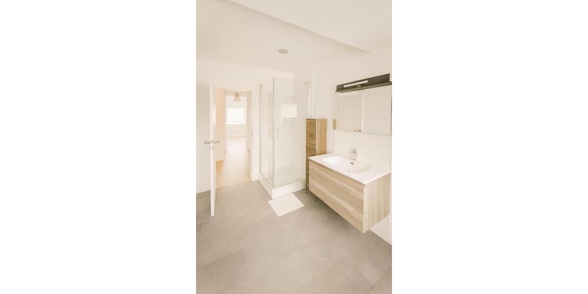 Etagenwohnung Alzenau - 4 Zimmer, 140 m&sup2;, 1.490&euro; | Angebot:25648913