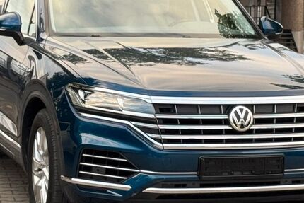 VW Touareg 155.700 km 36.500 &euro; Frankfurt am Main 65933