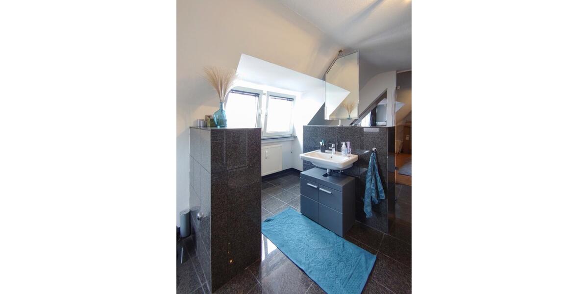 Maisonettenwohnung Langen (Hessen) - 5 Zimmer, 260 m&sup2;, 1.300&euro; | Angebot:25920469