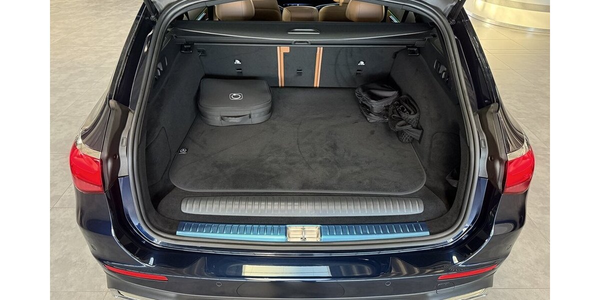 Mercedes-Benz E 300 T de 4M AMG NP:108.510 SUPERSCREEN-AIRMAT. 4.659 km 62.990 &euro; Groß-Umstadt 64823