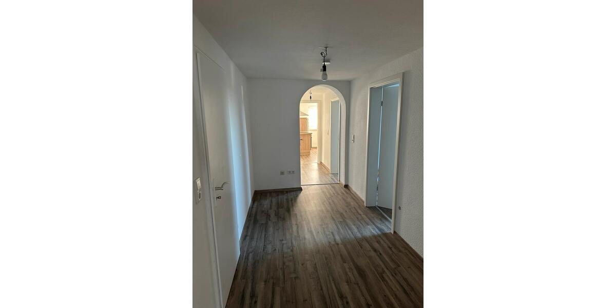 Dachgeschoßwohnung Goldbach - 3 Zimmer, 60 m&sup2;, 750&euro; | Angebot:25168423
