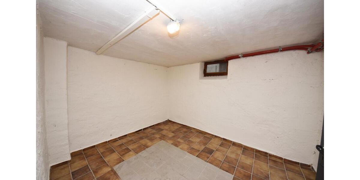 Dachgeschoßwohnung Großostheim - 4 Zimmer, 90 m&sup2;, 880&euro; | Angebot:25752512