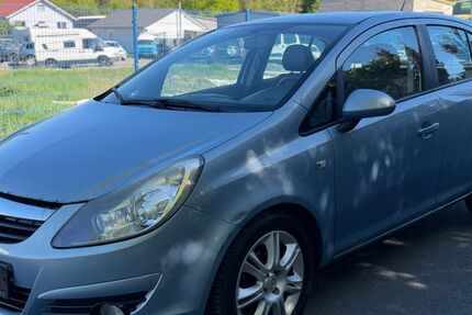 Opel Corsa 157.000 km 1.100 &euro; Limeshain 63674
