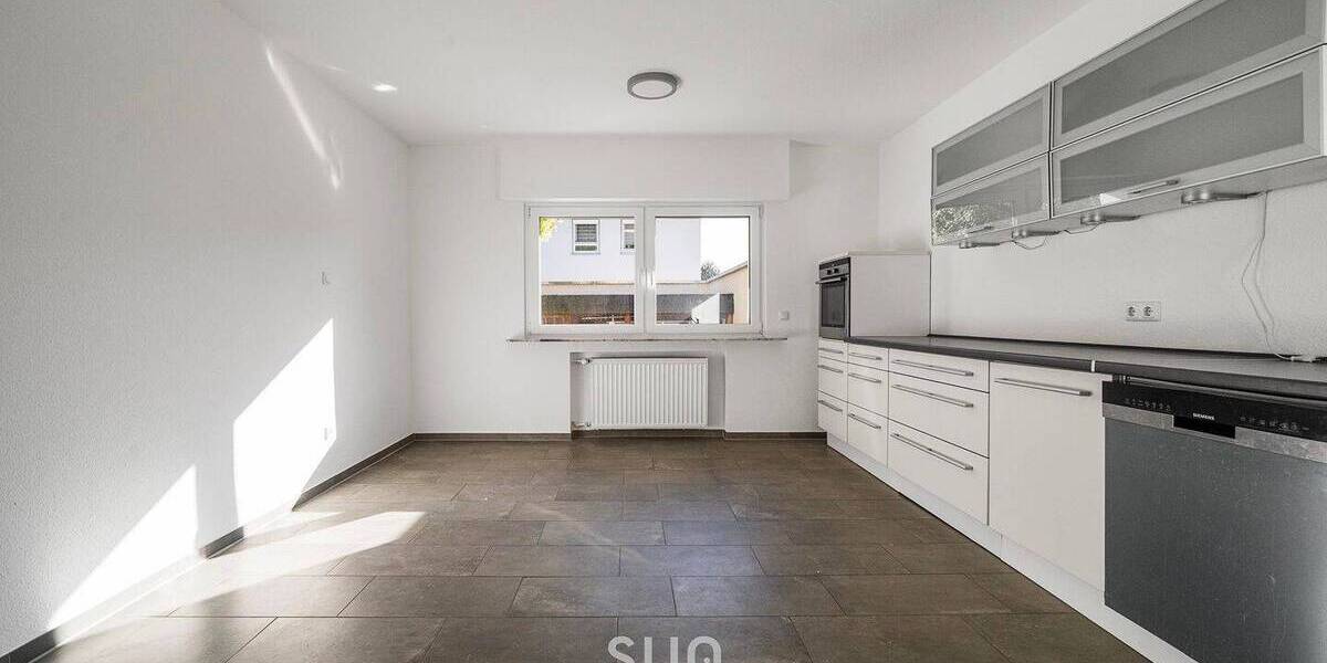 Einfamilienhaus Bad Homburg vor der Höhe Ober-Erlenbach - 9 Zimmer, 280 m&sup2;, 2.800&euro; | Angebot:26451892