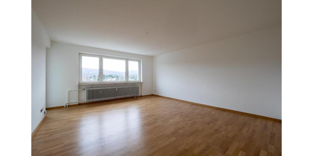Etagenwohnung Bad Homburg vor der Höhe Gonzenheim - 4 Zimmer, 106 m&sup2;, 1.600&euro; | Angebot:26006745