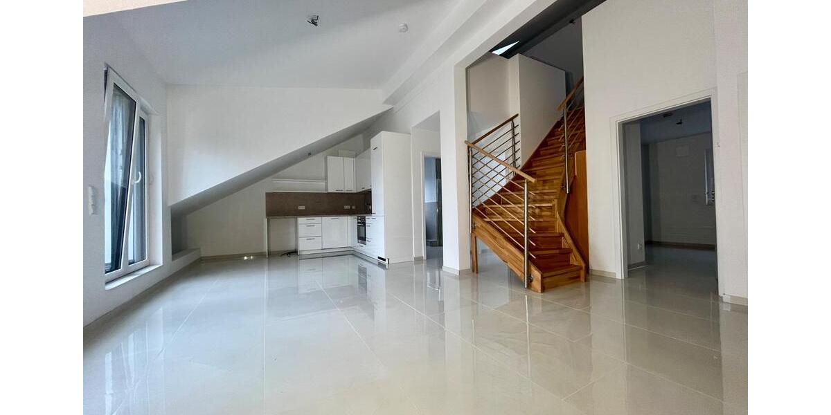 Einfamilienhaus Frankfurt am Main Eschersheim - 6 Zimmer, 177 m&sup2;, 3.700&euro; | Angebot:26418782