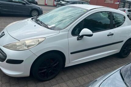 Peugeot 207 170.000 km 999 &euro; Aschaffenburg 63743