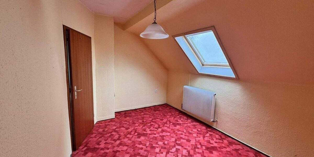 Einfamilienhaus Kleinostheim - 7 Zimmer, 128 m&sup2;, 420.000&euro; | Angebot:25756411