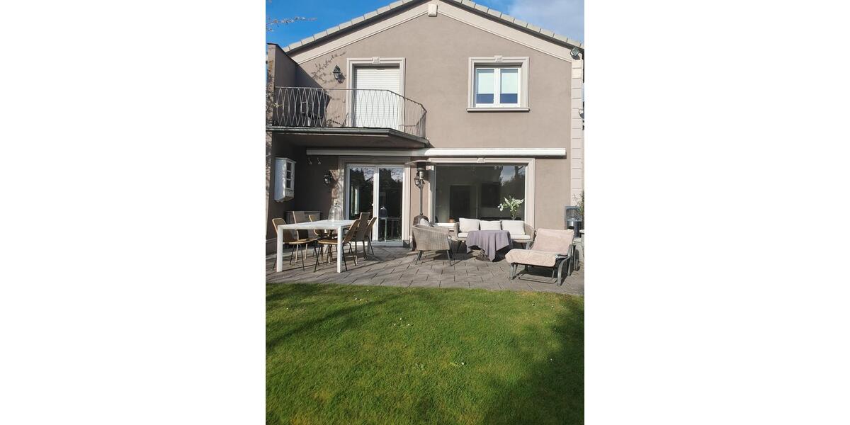Einfamilienhaus Dreieich - 6 Zimmer, 179 m&sup2;, 3.450&euro; | Angebot:26482304