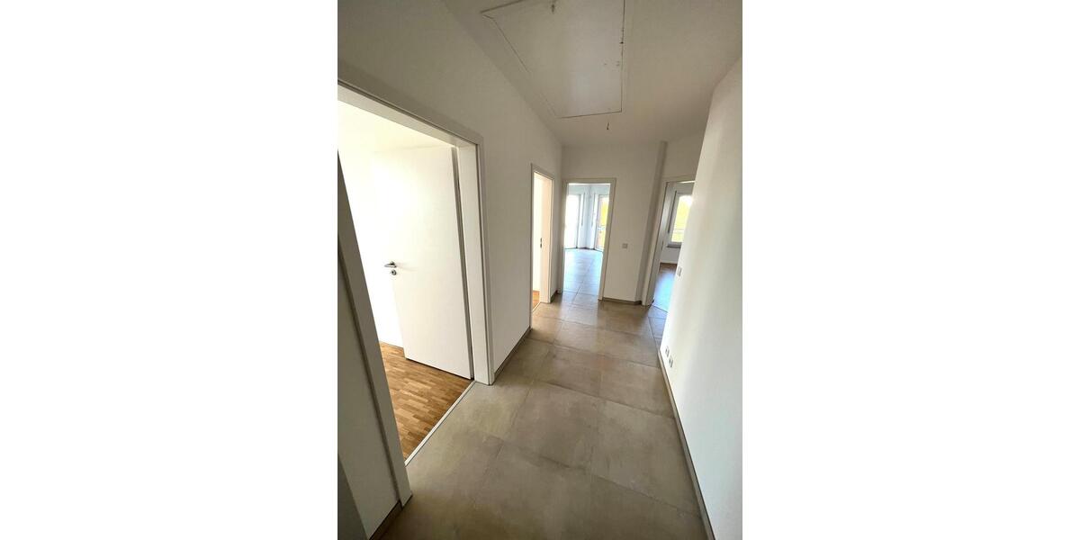 Dachgeschoßwohnung Kronberg im Taunus - 3 Zimmer, 88 m&sup2;, 1.700&euro; | Angebot:25973695