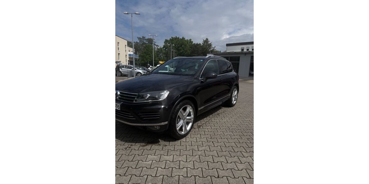 VW Touareg 145.750 km 25.800 &euro; Obertshausen 63179