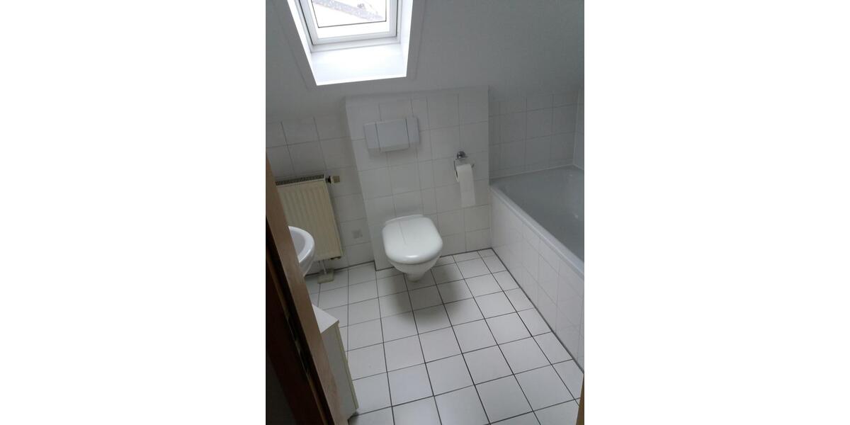 Dachgeschoßwohnung Aschaffenburg Österreicher Kolonie - 2.5 Zimmer, 46 m&sup2;, 435&euro; | Angebot:25923236