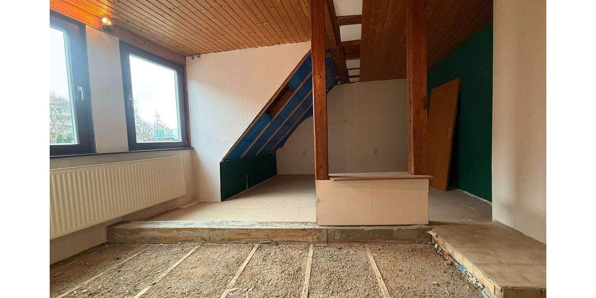 Einfamilienhaus Gelnhausen - 6 Zimmer, 125 m&sup2;, 115.000&euro; | Angebot:25685342