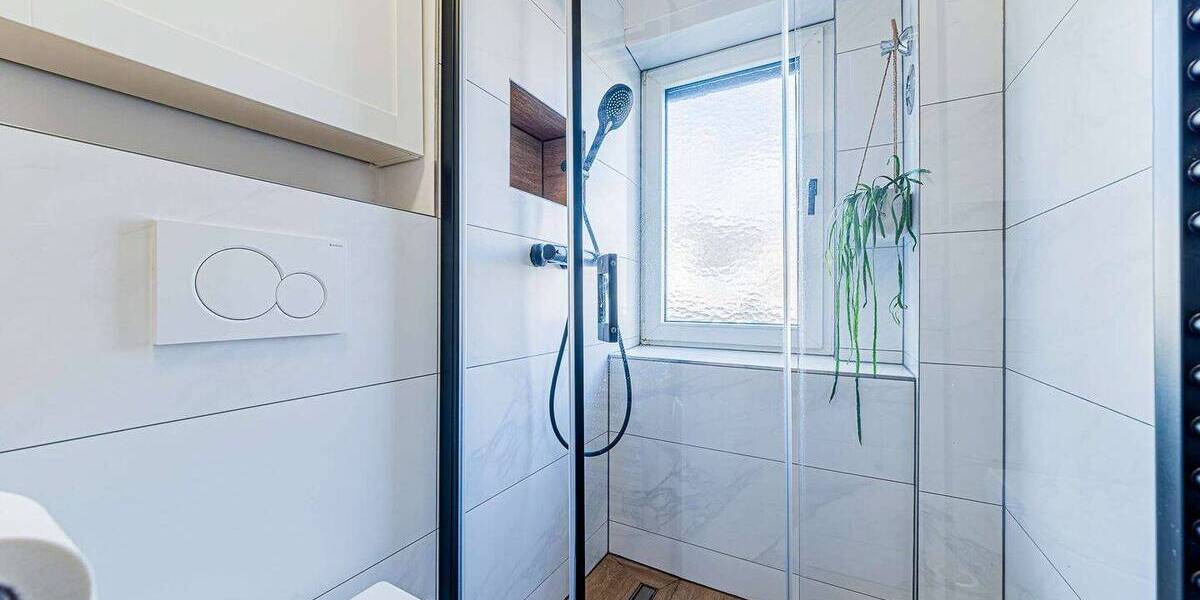 Etagenwohnung Frankfurt am Main Ostend - 3 Zimmer, 61 m&sup2;, 2.150&euro; | Angebot:26064214