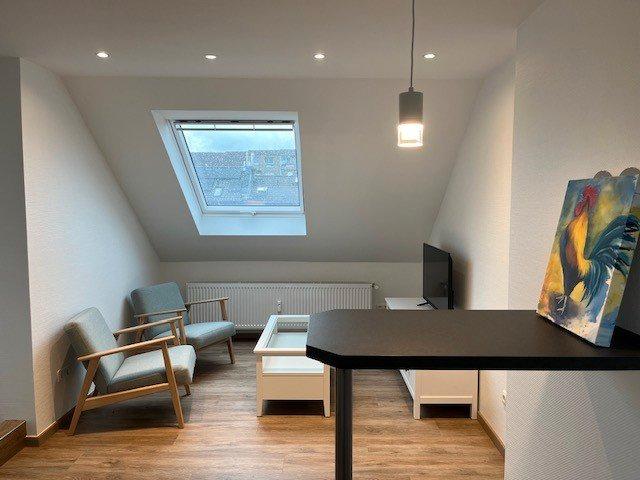 Dachgeschoßwohnung Frankfurt am Main Unterliederbach - 1.5 Zimmer, 27 m&sup2;, 800&euro; | Angebot:27630832