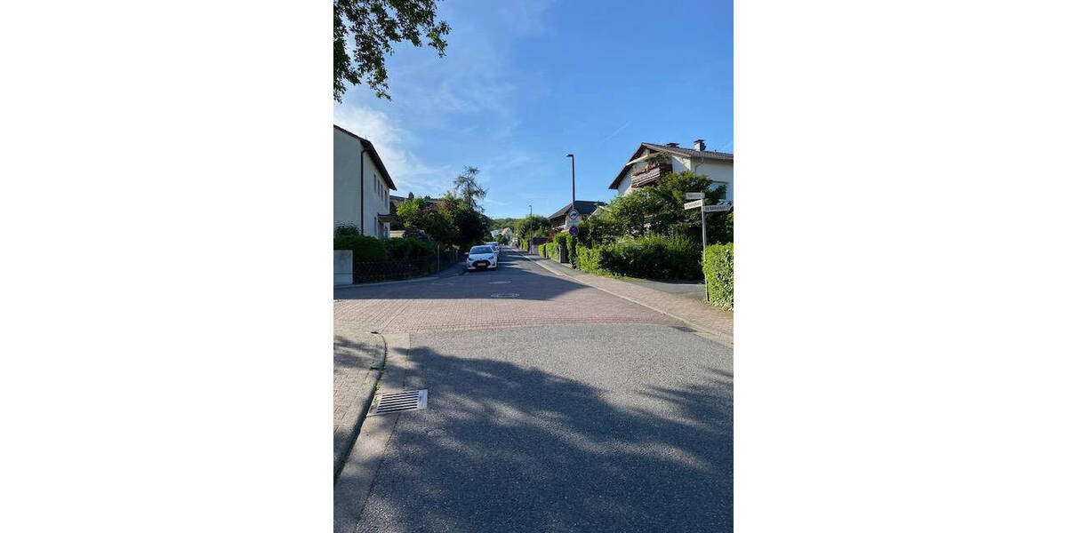 Etagenwohnung Friedrichsdorf - 4 Zimmer, 90 m&sup2;, 990&euro; | Angebot:26453427