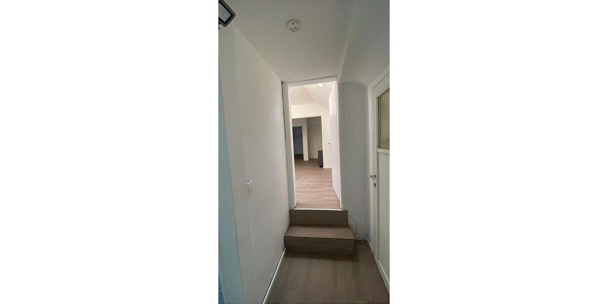 Dachgeschoßwohnung Mühlheim am Main - 3 Zimmer, 65 m&sup2;, 790&euro; | Angebot:25406596