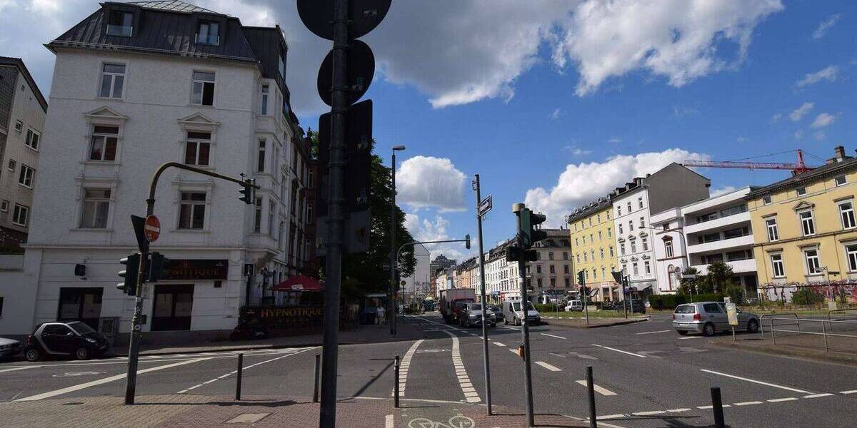 Etagenwohnung Frankfurt am Main Ostend - 2 Zimmer, 66 m&sup2;, 1.650&euro; | Angebot:26064212