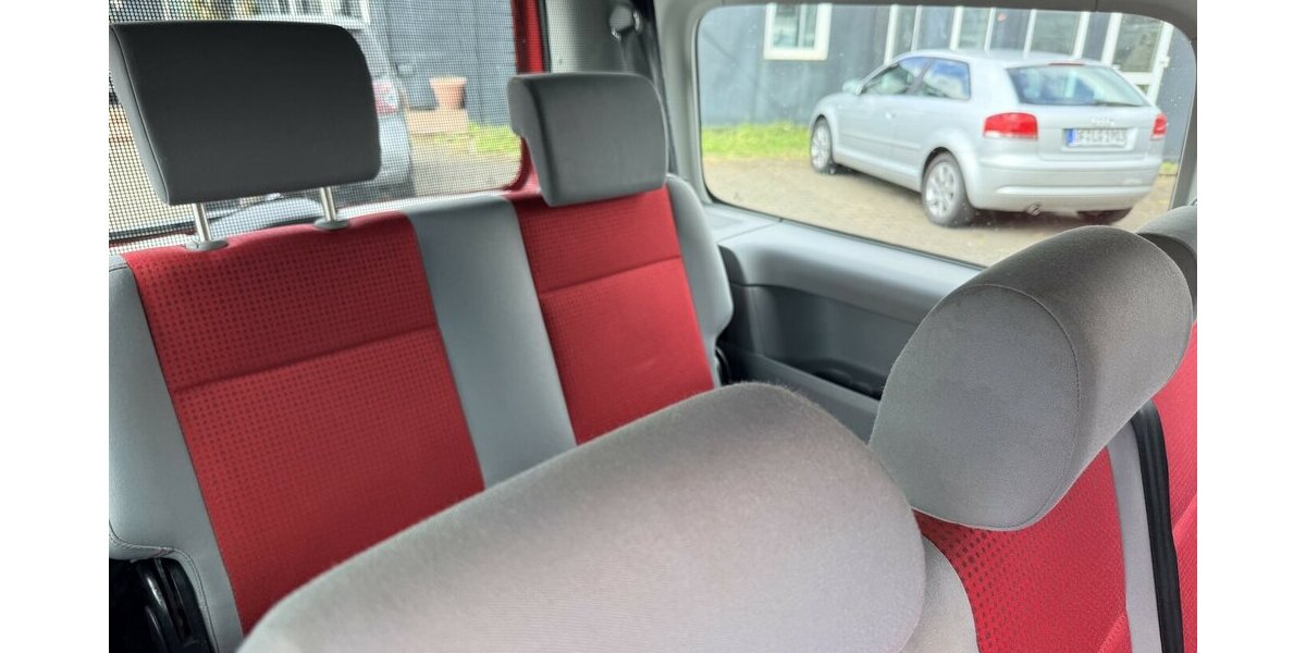 VW Caddy Maxi 1.6 Maxi Life/7Sitze/1Hand/Scheckh. 167.100 km 6.290 &euro; Frankfurt 60386