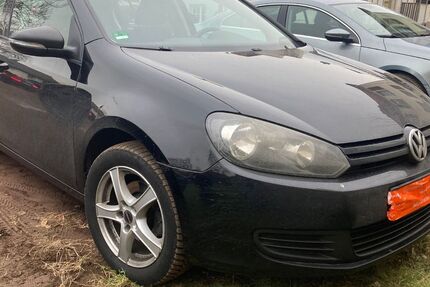 VW Golf 202.000 km 3.600 &euro; Karben 61184