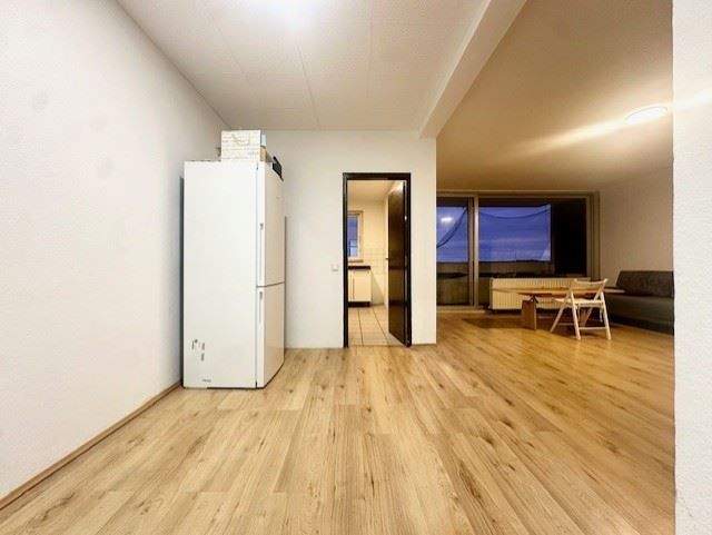 Etagenwohnung Dietzenbach - 4 Zimmer, 90 m&sup2;, 160.000&euro; | Angebot:25737575