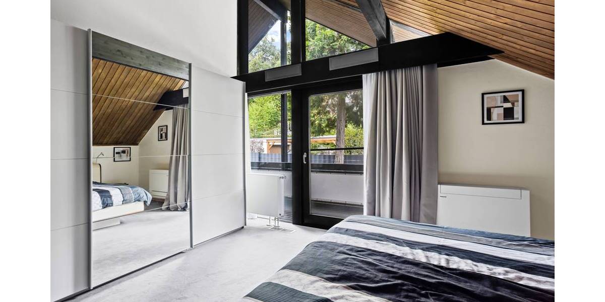 Einfamilienhaus Gelnhausen Haitz - 8 Zimmer, 354 m&sup2;, 950.000&euro; | Angebot:25685325