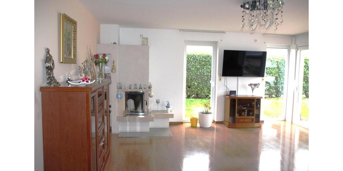 Einfamilienhaus Frankfurt am Main Kalbach - 11 Zimmer, 226 m&sup2;, 4.450&euro; | Angebot:25858316