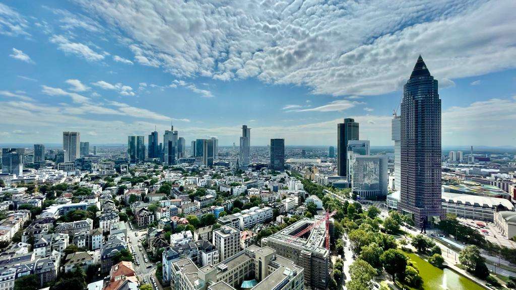 Etagenwohnung Frankfurt am Main Westend Süd - 2 Zimmer, 62 m&sup2;, 2.600&euro; | Angebot:26062709