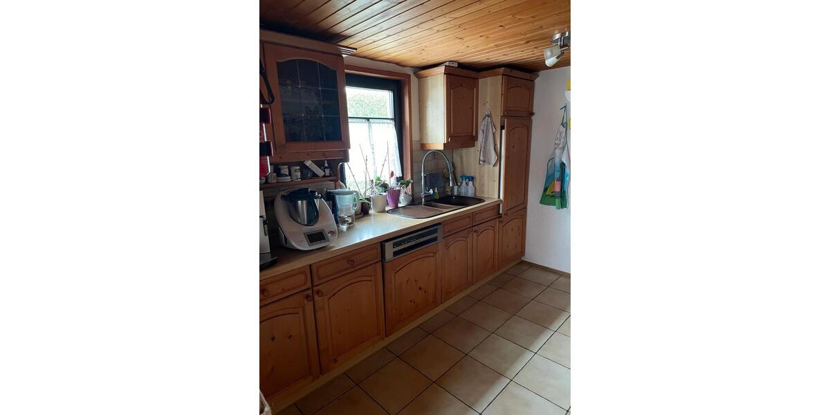 Einfamilienhaus Ortenberg - 7 Zimmer, 180 m&sup2;, 280.000&euro; | Angebot:25936656