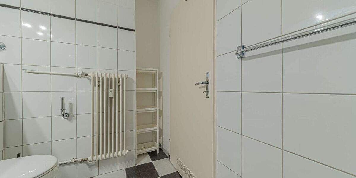 Etagenwohnung Frankfurt am Main Westend-Süd - 2 Zimmer, 66 m&sup2;, 2.595&euro; | Angebot:25661903